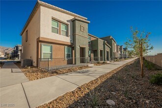 Building Photo - 1693 Pamela Spgs Ln