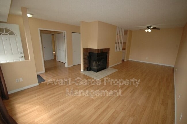 Building Photo - 3111-3142 142 Ave NW