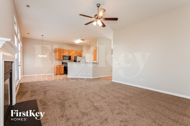 Foto del edificio - 2560 McGinnes Pl NW