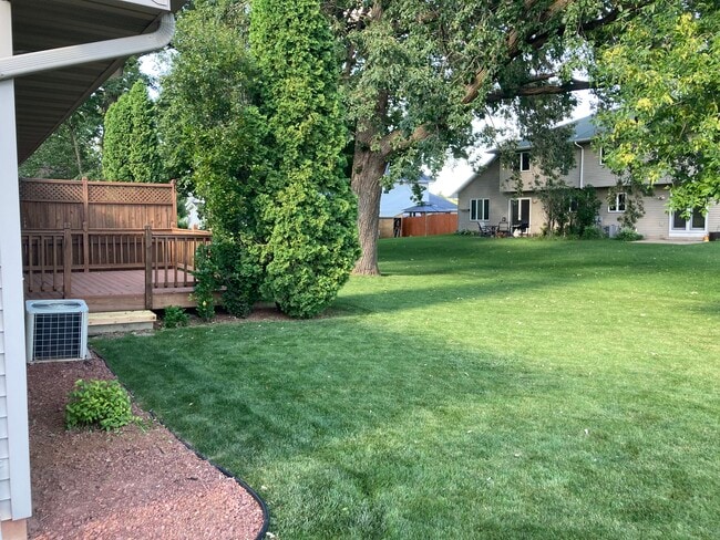 Private Backyard - 817 Thelosen Dr