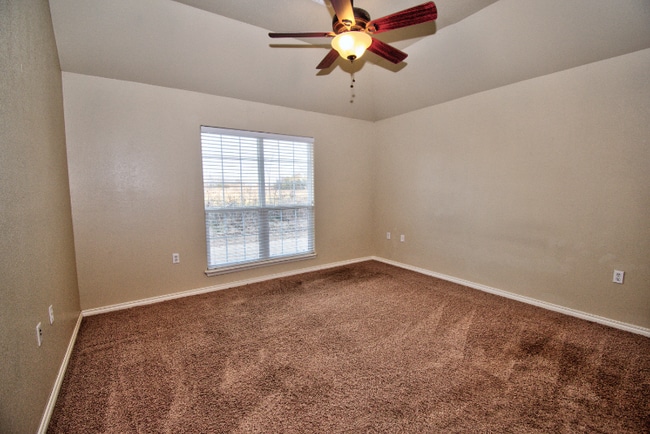 Building Photo - 1212 Jeannie Ln