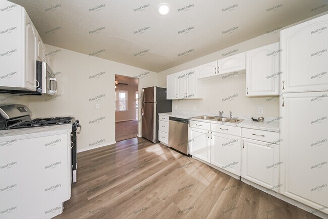 Foto del edificio - 3236 SW 37th St