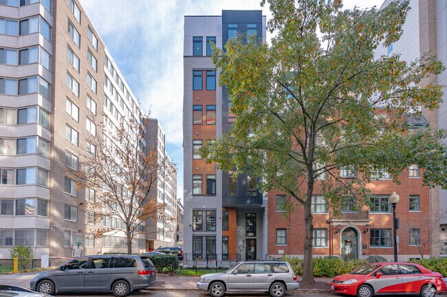 Calle 1208 M. Noroeste - 1208 M St NW