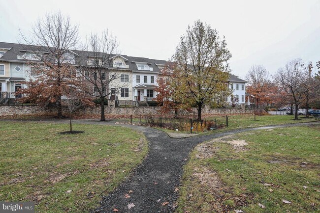 Foto del edificio - 2705 11th St N