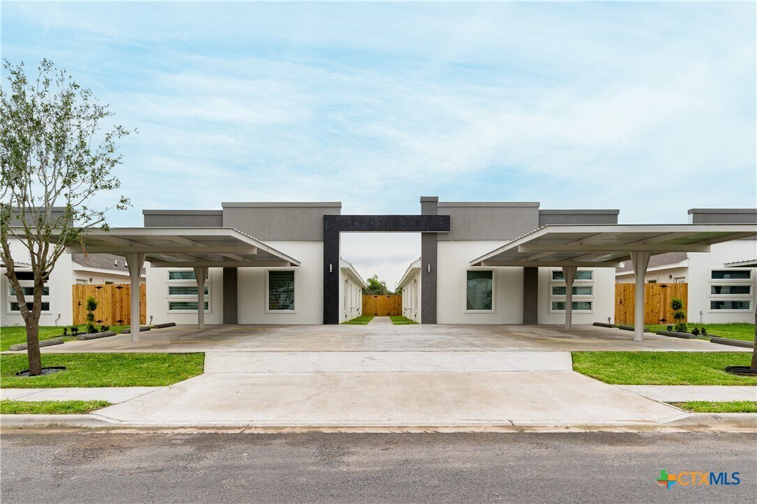 Primary Photo - 1707 Angelina Dr