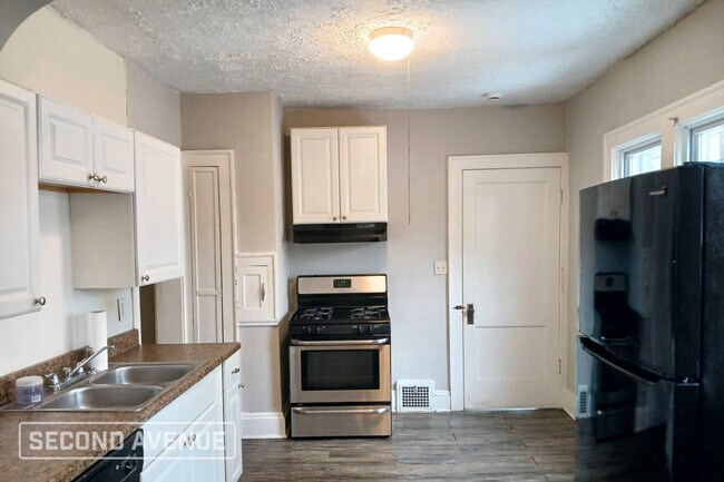 Foto del edificio - 11512 Harvey Ave