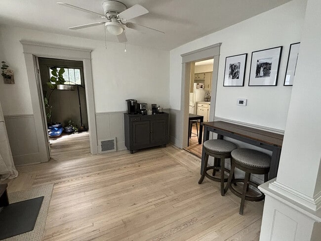 Building Photo - 807 N Magnolia Ave