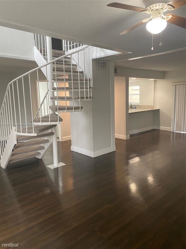 Primary Photo - 3 br, 2.5 bath Townhome - 3641 NW 95th Ter...