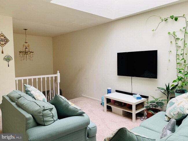 Building Photo - 3 Windsor Mews