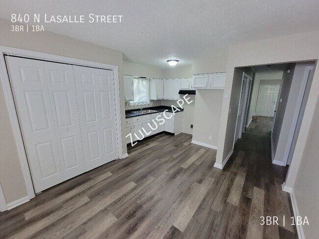 Foto del edificio - 840 Lasalle St