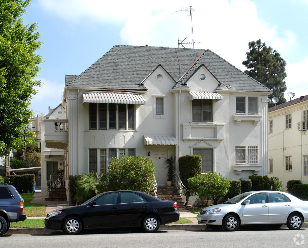 Primary Photo - 8857 Burton Way