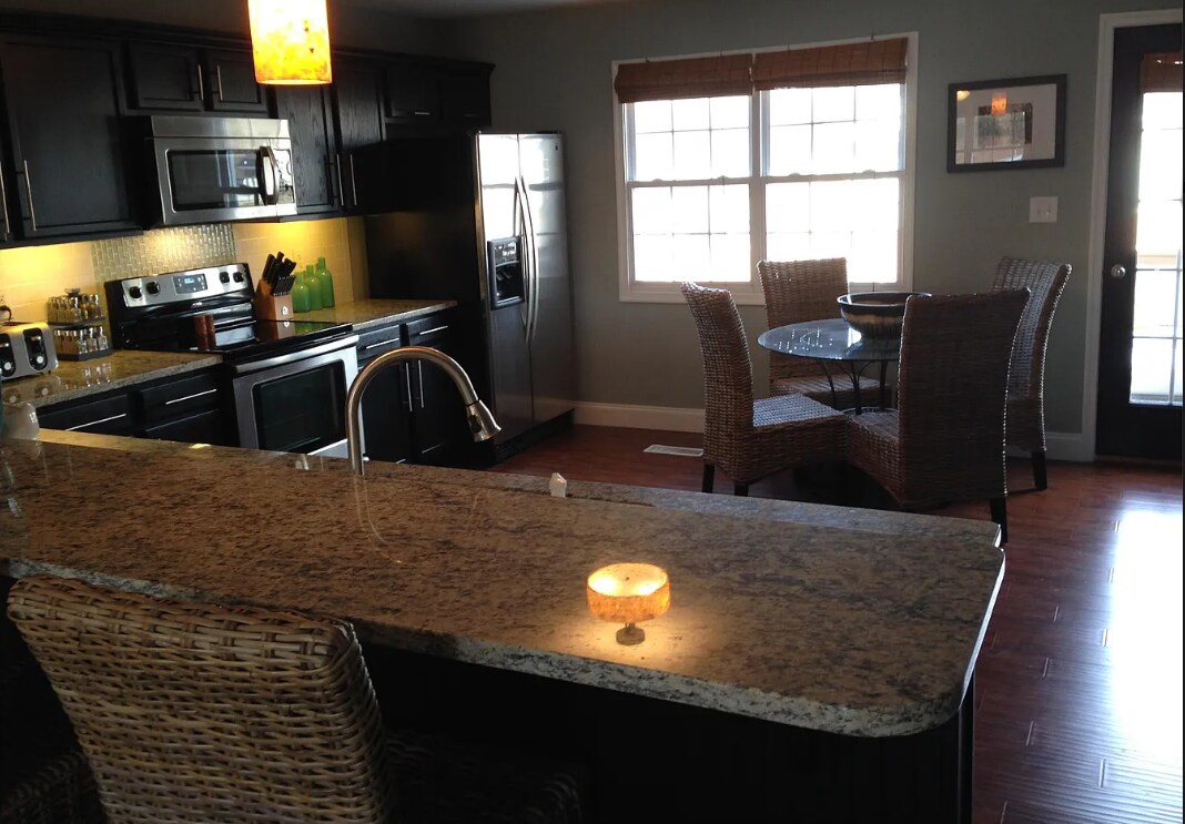 Building Photo - 635 Wyndhurst Dr