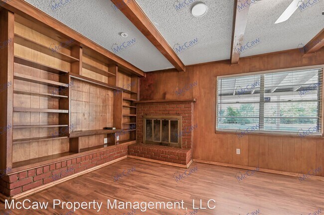 Foto del edificio - 3 br, 2 bath House - 6212 Warrington Pl.