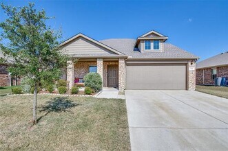 Building Photo - 414 Plum Dr