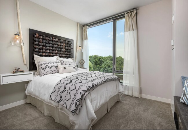 Building Photo - 148 Forest Ave