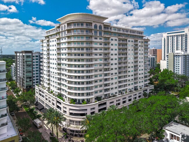 Building Photo - 100 S Eola Dr