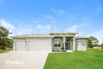 Building Photo - 1117 Pisa St E