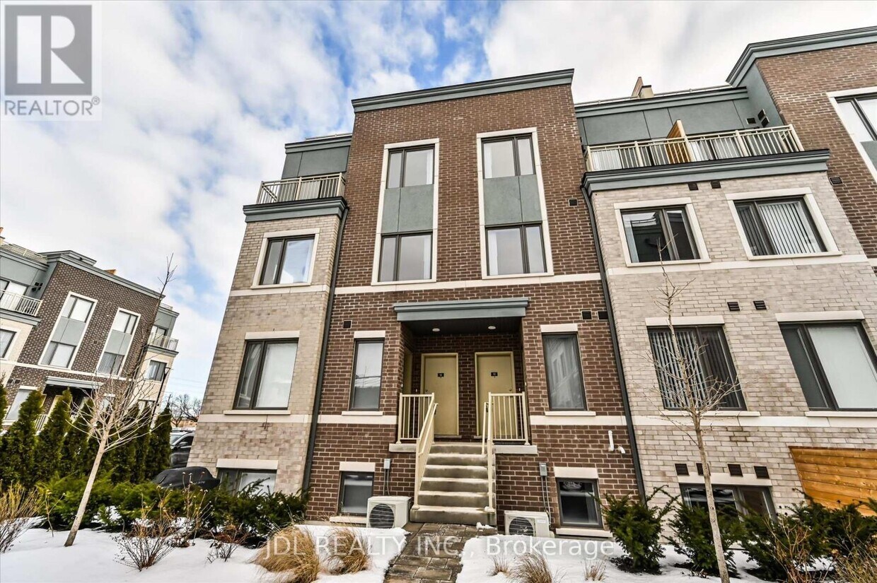 Primary Photo - 260-260 Twelfth St
