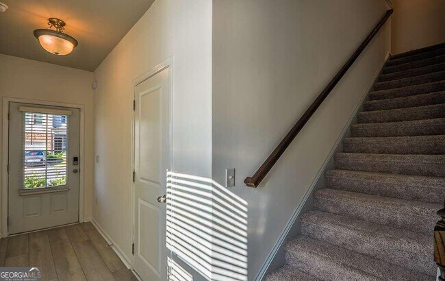 Building Photo - 5532 Donerail St