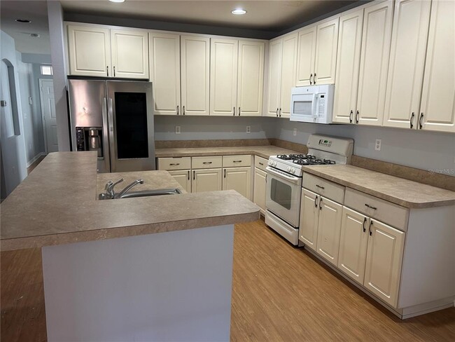 Building Photo - 16213 Bridgewalk Dr