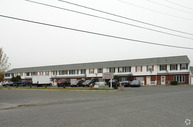 Foto del edificio - Plaza Court