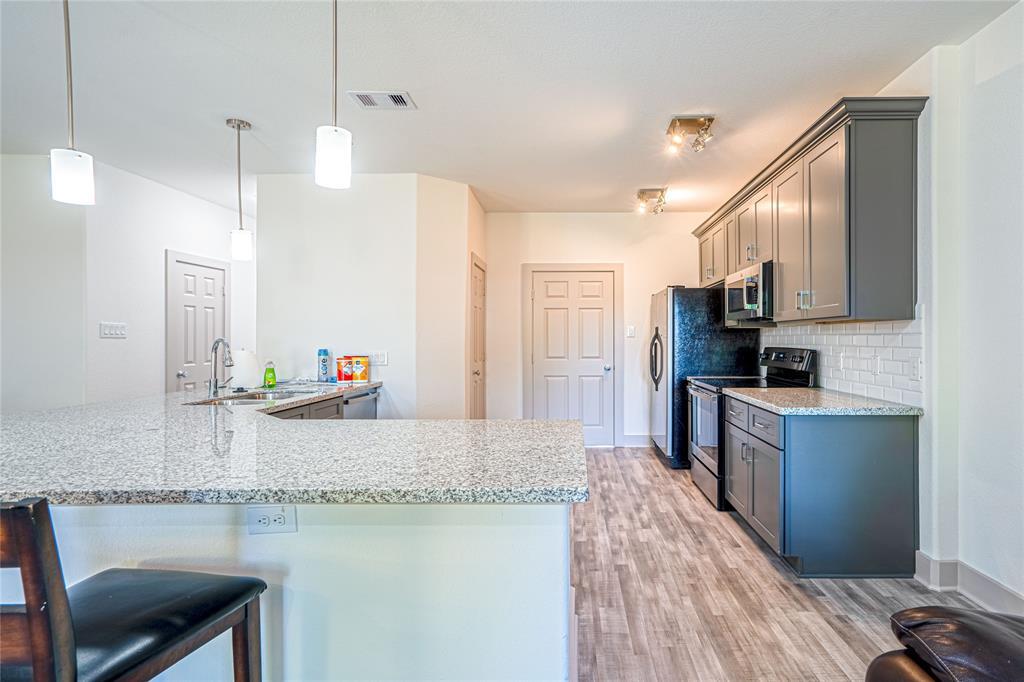 Foto principal - 5019 Mallow St