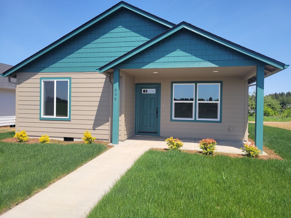 Foto principal - Beautiful 3 Bedroom Home