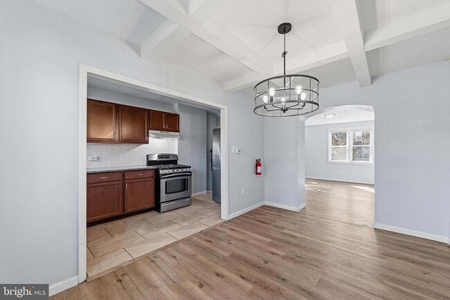 Foto del edificio - 1063 S Merrimac Rd