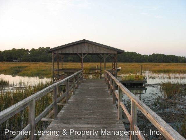 Building Photo - 1316 Venetian Dr
