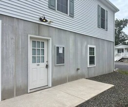 Building Photo - 477 Shunpike Rd