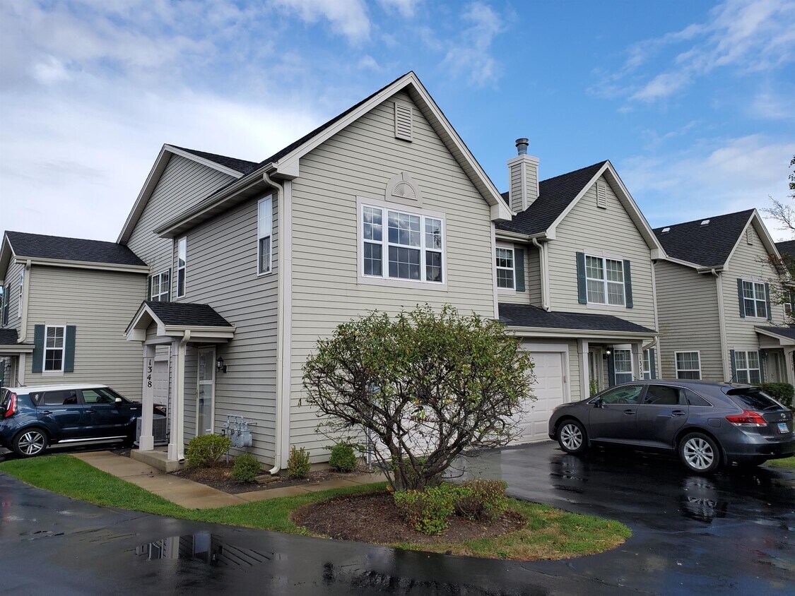 1348 Orleans Dr, Mundelein, IL 60060 House Rental in Mundelein, IL