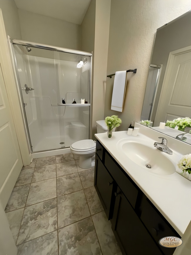 Interior Photo - Eagle Creek