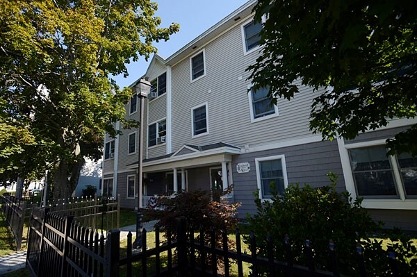 Primary Photo - Wardwell Commons