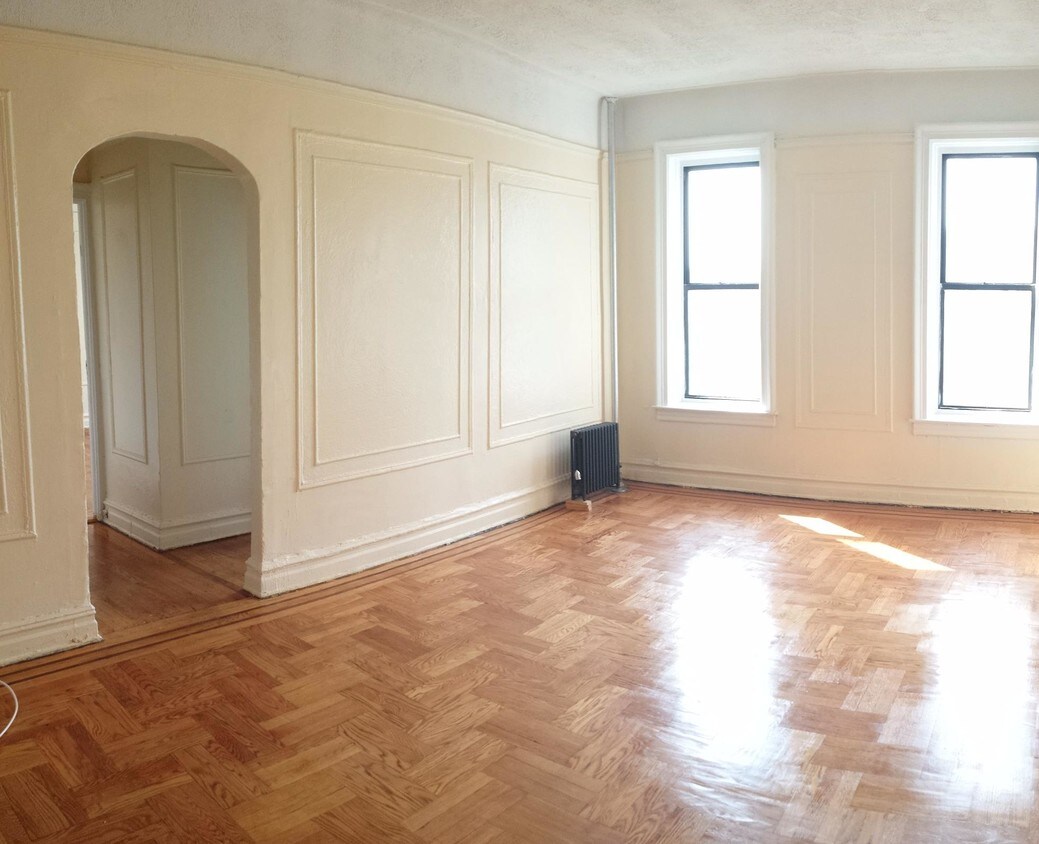 Primary Photo - 285 Hawthorne St