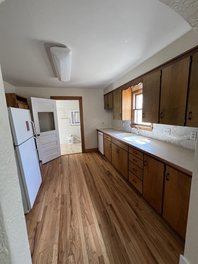 Foto del edificio - 714 Meeker St