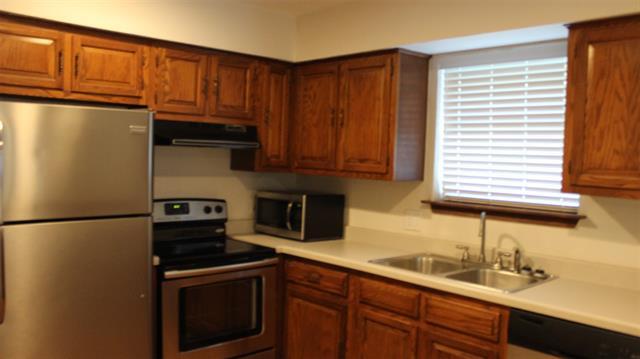 Building Photo - 3202 Burgandy Dr