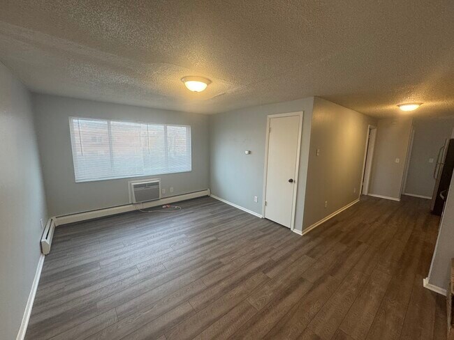 Foto del edificio - Monarch Crest