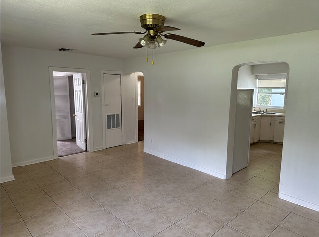 Foto del edificio - Winter Park Corner Lot