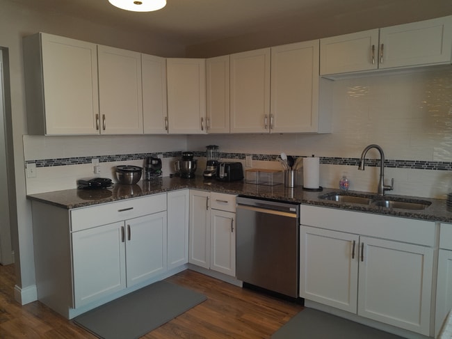 Building Photo - 15423 Trillium Cir
