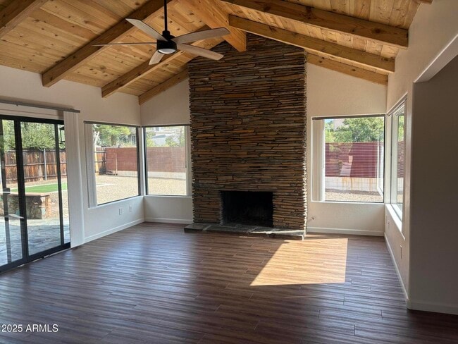 Building Photo - 180 Andante Dr