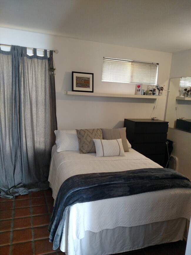 270 Barbara Ave, Solana Beach, CA 92075 Townhome Rentals in Solana