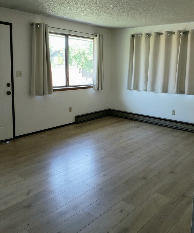 Living Room - 1520 McKinley Ave