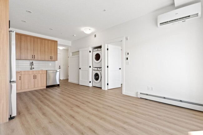 Building Photo - 50 Sage Hill Walk NW