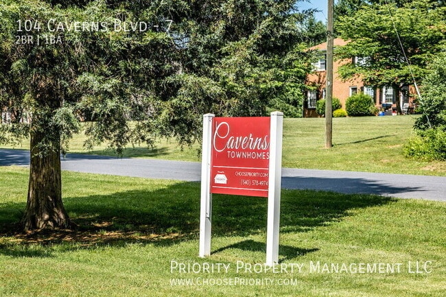 Foto del edificio - 104 Caverns Blvd