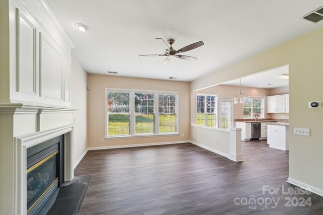 Building Photo - 11113 Maplehurst Dr