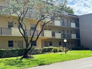 Building Photo - 300 Berkley Rd