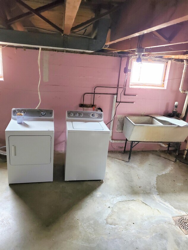 105 Hemingway Rd, Louisville, KY 40207 House Rental in Louisville, KY