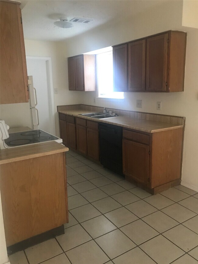 Foto del edificio - 7311 Caracas Dr