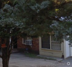 Building Photo - 809 Johnson St