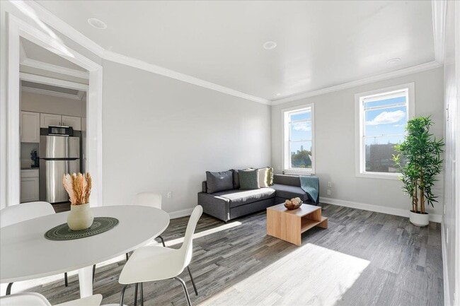 Building Photo - 3-5 Potter Pl